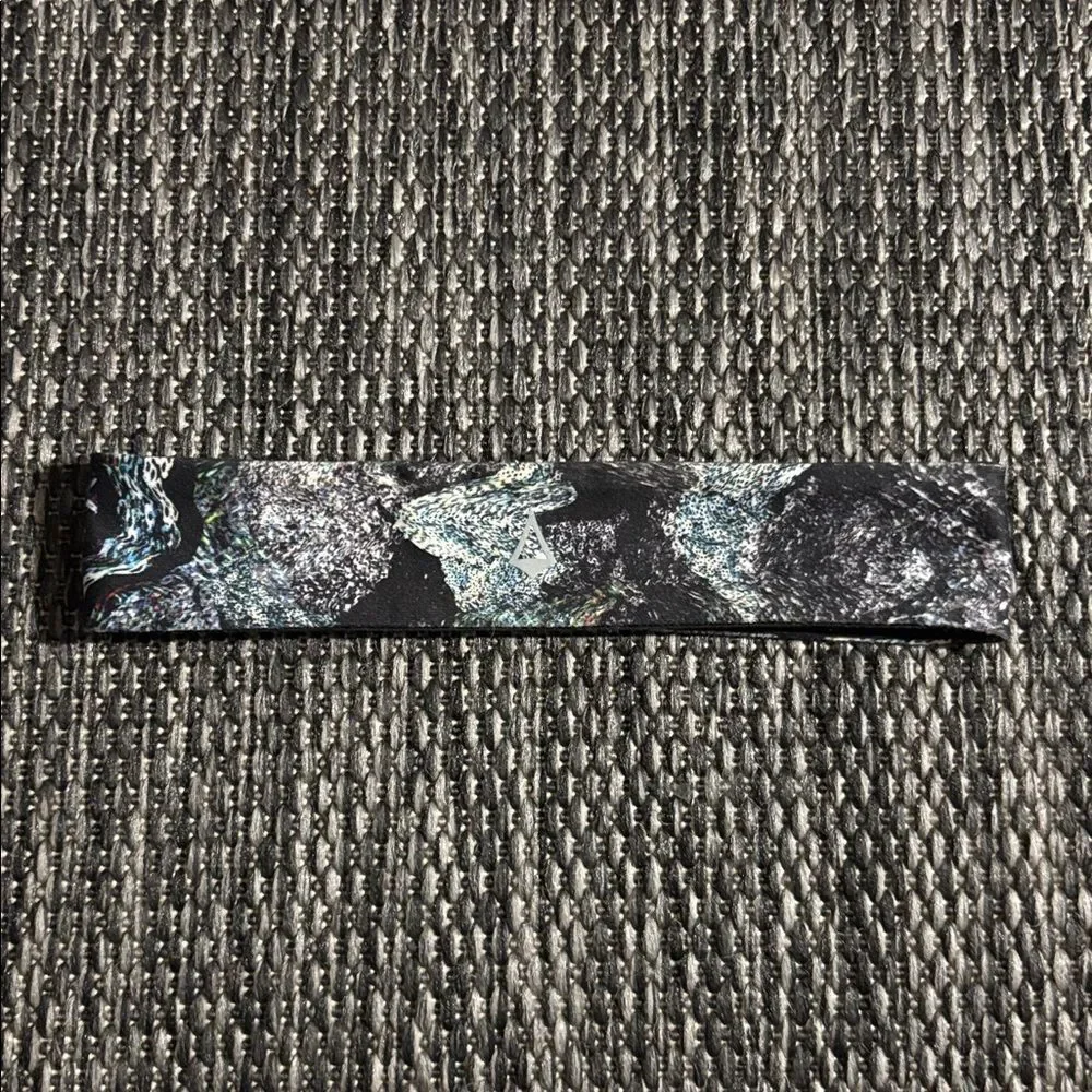 Ivivva by Lululemon reversible headband